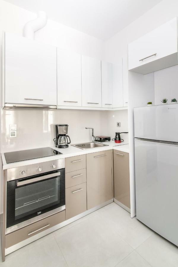 Lux 'N Comfort Apartments Тинос Экстерьер фото