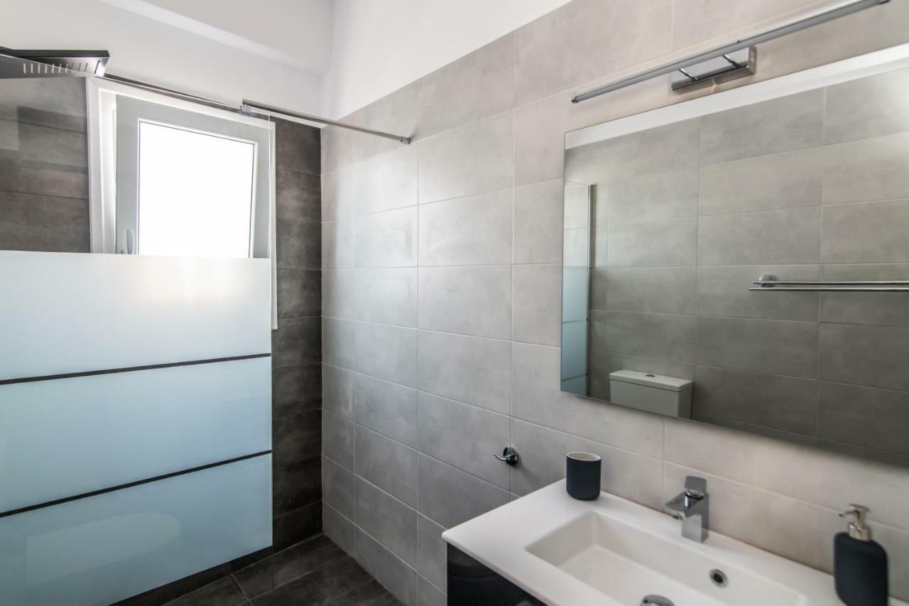 Lux 'N Comfort Apartments Тинос Экстерьер фото
